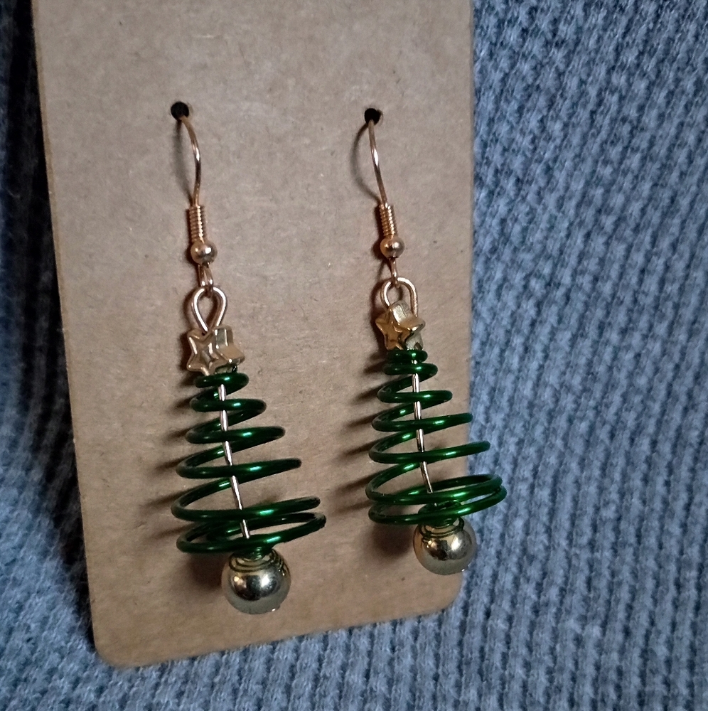 Christmas tree earrings